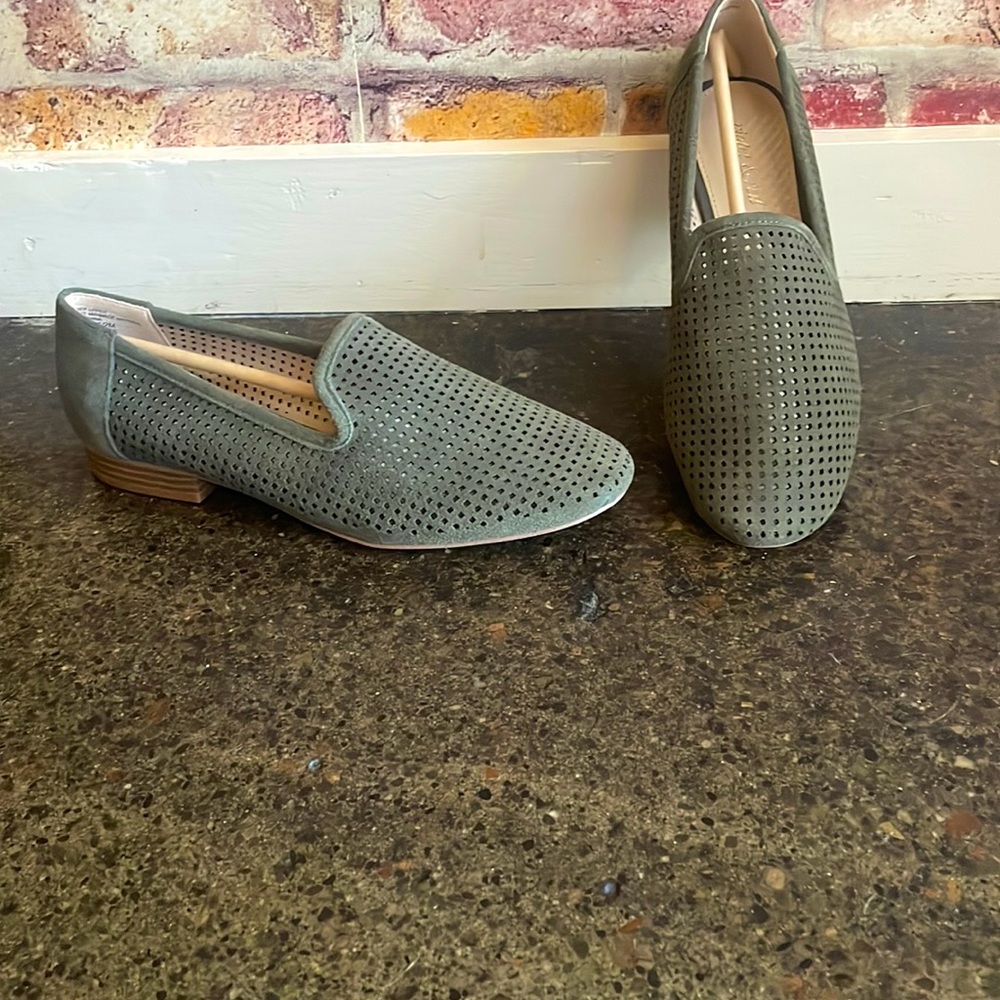 Violet & Red-perforated suede loafer flat. Color Olive size 7.5